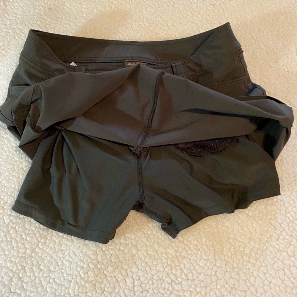 Eddie Bauer Women’s  Size 4 black Skort.   In good condition. - Picture 5 of 7